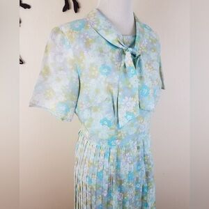 Vintage 50s/60s nylon blue floral day dress- please note measurements